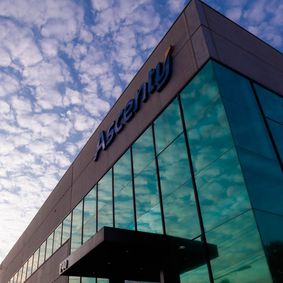 Equipe Cloud Run analisando infraestrutura de datacenter